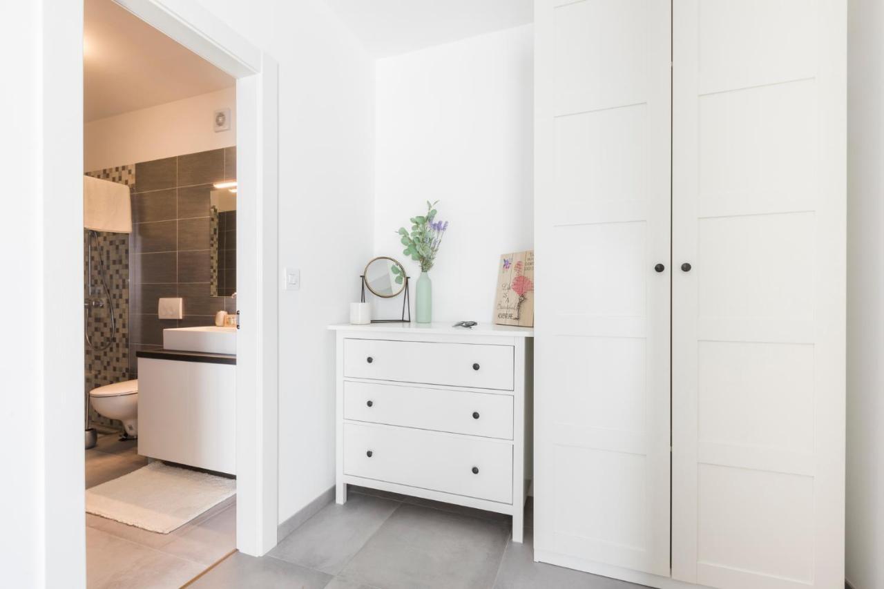 מאלי לוסיניי Valbay Residence מראה חיצוני תמונה